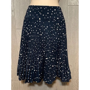 Ann Taylor Navy Polka Dot Pleated Skirt Size 0